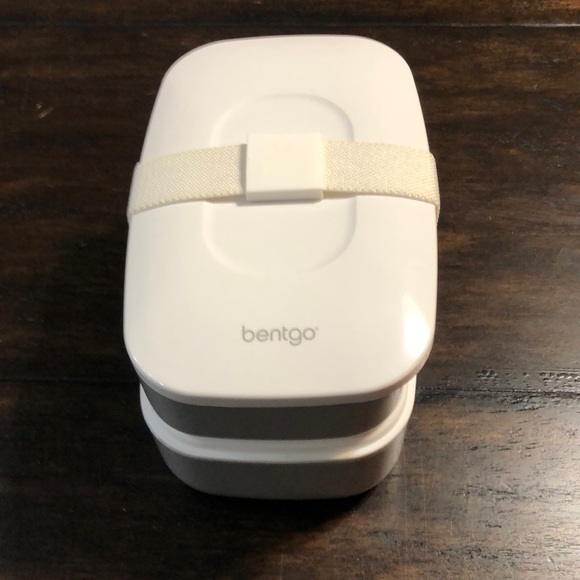 NEW - Bentgo Classic Lunch Box with Utensils - Picture 1 of 8